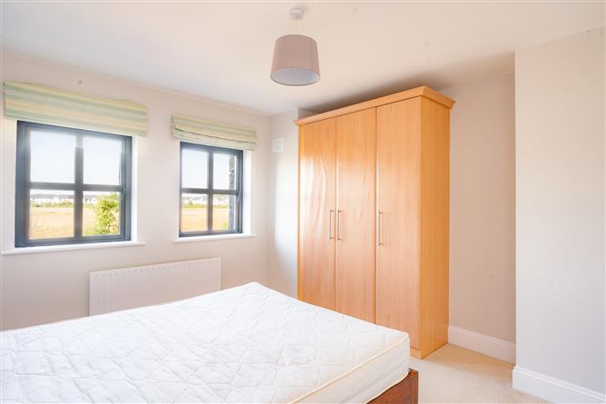 Photo 14 of 33 — 18 Orancourt, Oranhill, Oranmore, Galway