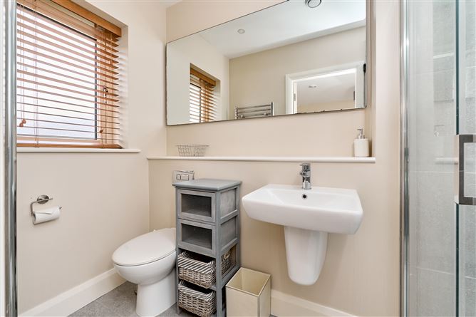 Photo 18 of 26 — 40 Willow Close, Dunshaughlin, Dunshaughlin, Co. Meath, Dunshaughlin, Meath