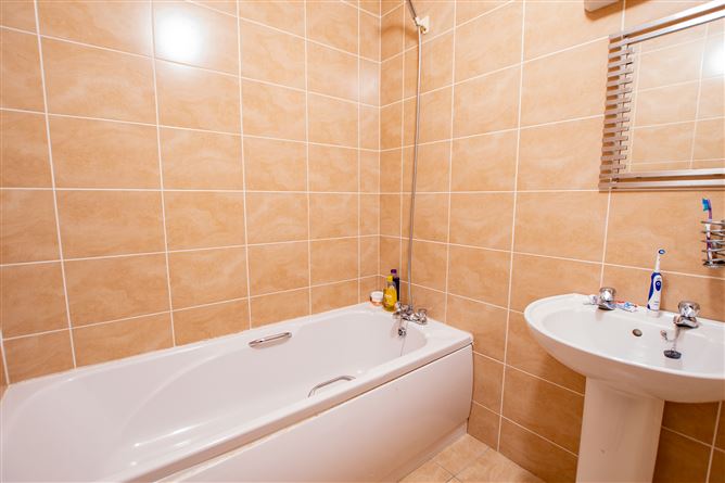 10 Castle View Court, Delvin, Westmeath
