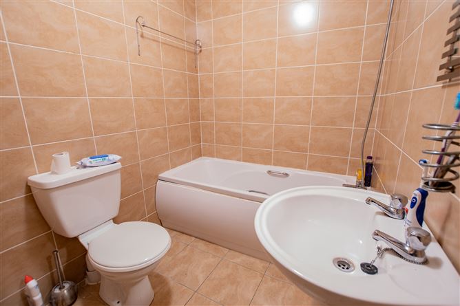 10 Castle View Court, Delvin, Westmeath