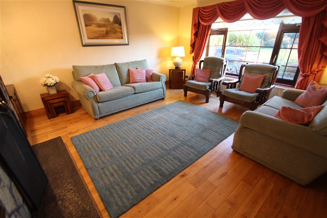 Oakpark, Lower Ballygarvan, Ballygarvan, Cork