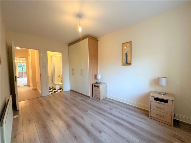 12 Larkfield Square, Lucan, Co. Dublin
