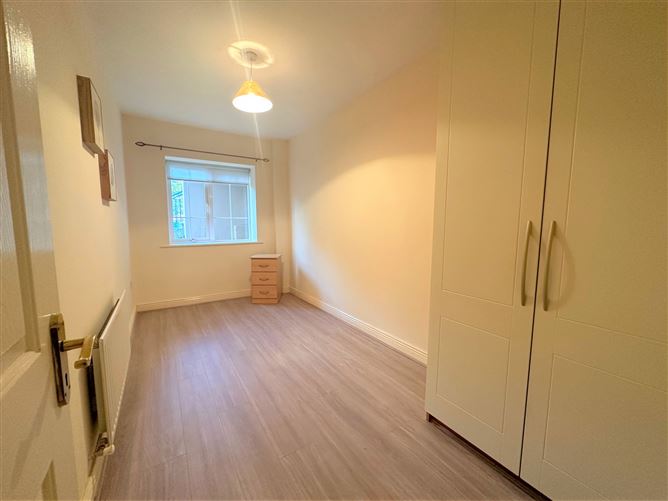 12 Larkfield Square, Lucan, Co. Dublin
