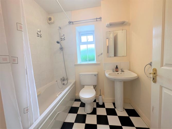 12 Larkfield Square, Lucan, Co. Dublin