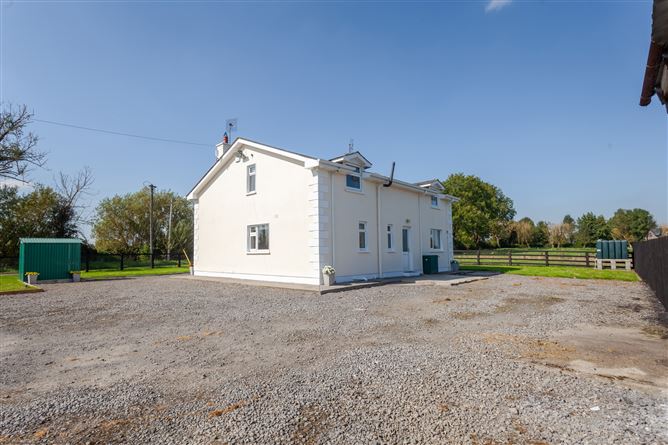Tulaigh House, Tully East, Kildare Town, Kildare
