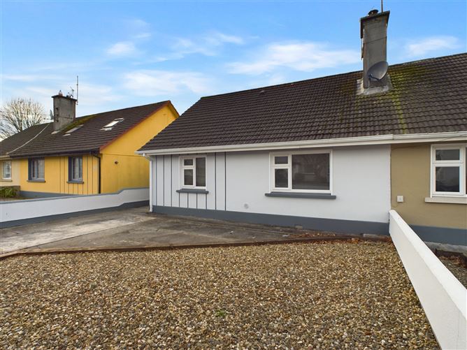 21 McNamara Park, Turnpike, Ennis, Co. Clare