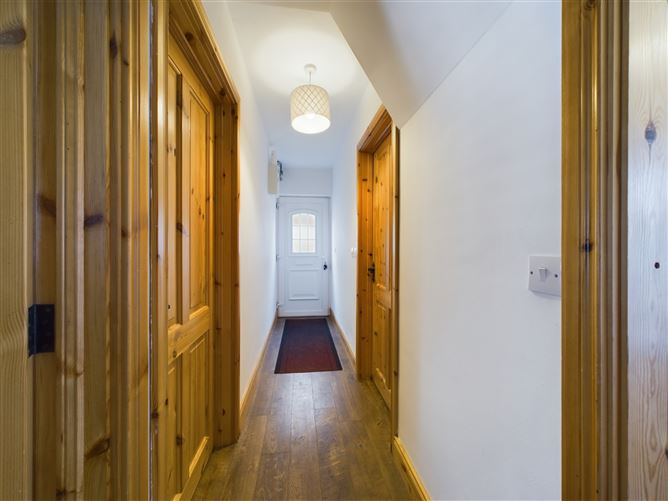 21 McNamara Park, Turnpike, Ennis, Co. Clare