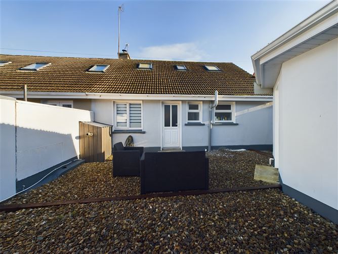 21 McNamara Park, Turnpike, Ennis, Co. Clare