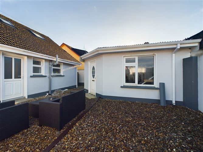 21 McNamara Park, Turnpike, Ennis, Co. Clare