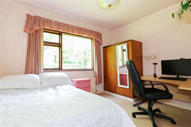 Cor Na Gaoithe, 48 Sycamore Drive, Highfield Park, Taylors Hill, Galway