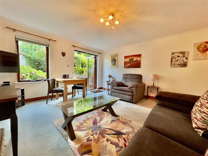 80 Merrion Grove, Blackrock, Co. Dublin