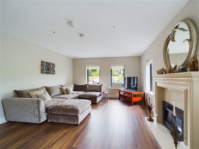 6 Madam's Height, Aghadoe, Killarney, Co. Kerry