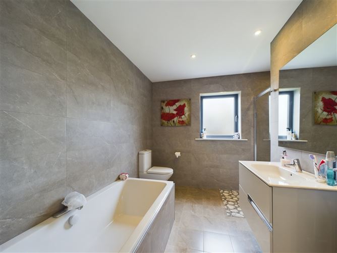 6 Madam's Height, Aghadoe, Killarney, Co. Kerry