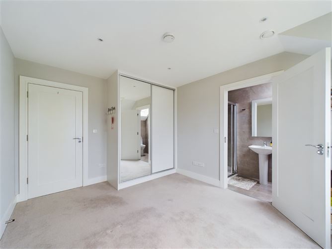 6 Madam's Height, Aghadoe, Killarney, Co. Kerry