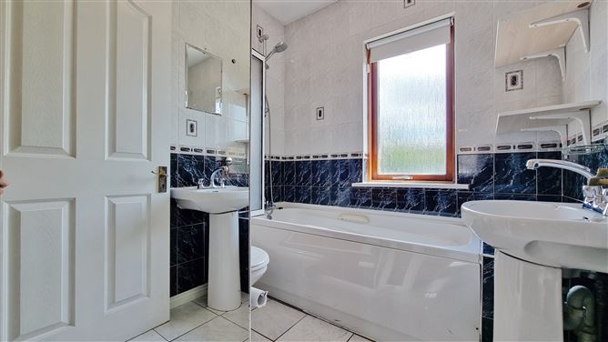 7 Westbourne Lawn, Clondalkin, Dublin 22