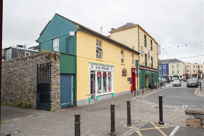Paddy Foley's, 12 Grattan Square, Dungarvan, Co. Waterford
