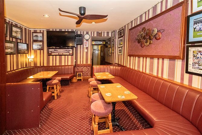 Paddy Foley's, 12 Grattan Square, Dungarvan, Co. Waterford