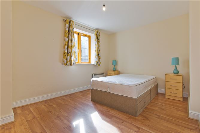 Photo 9 of 13 — Apt 8, Block 3, Steevens Gate, 126/127 Steeven's Gate Apartments, James's Street, Dublin 8