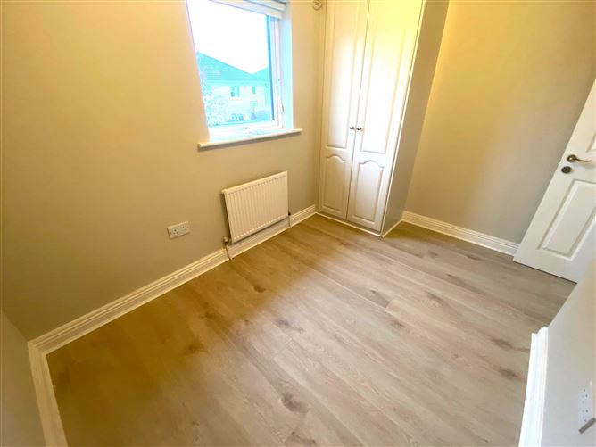 Photo 13 of 26 — Woodstown Rise, Ballycullen, Knocklyon, Dublin 16