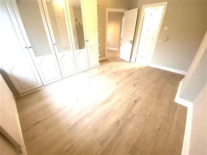 Photo 10 of 26 — Woodstown Rise, Ballycullen, Knocklyon, Dublin 16