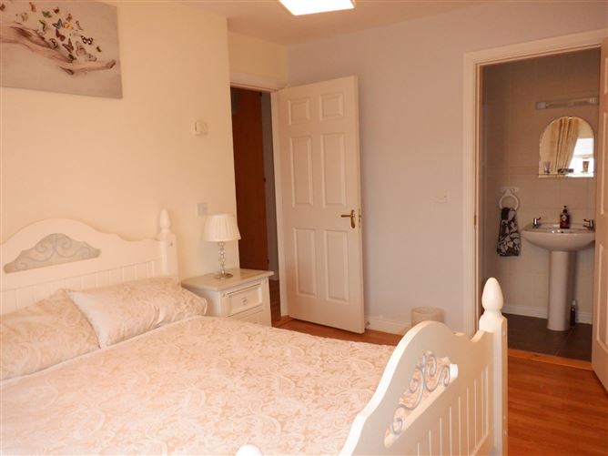 19 Cois Tobair, Dromahane, Co. Cork
