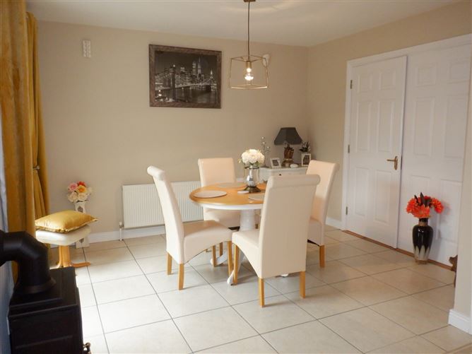 19 Cois Tobair, Dromahane, Co. Cork