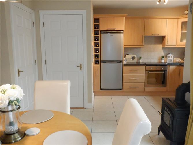 19 Cois Tobair, Dromahane, Co. Cork