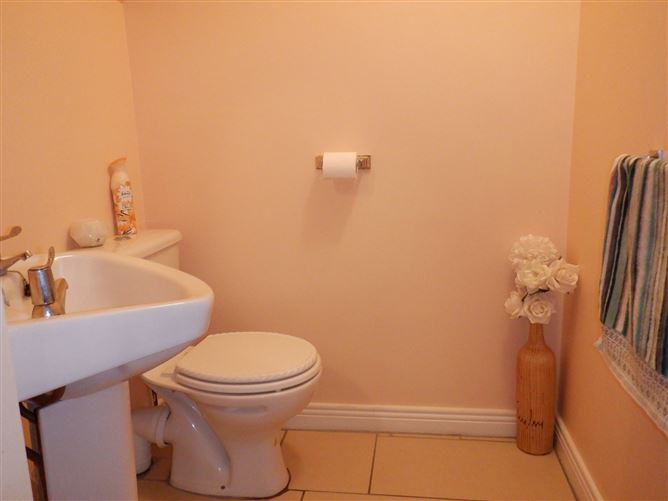 19 Cois Tobair, Dromahane, Co. Cork