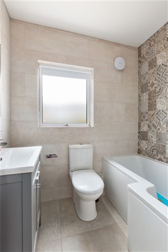 1 Cruagh Court, Dublin 18 , Stepaside, Dublin 18