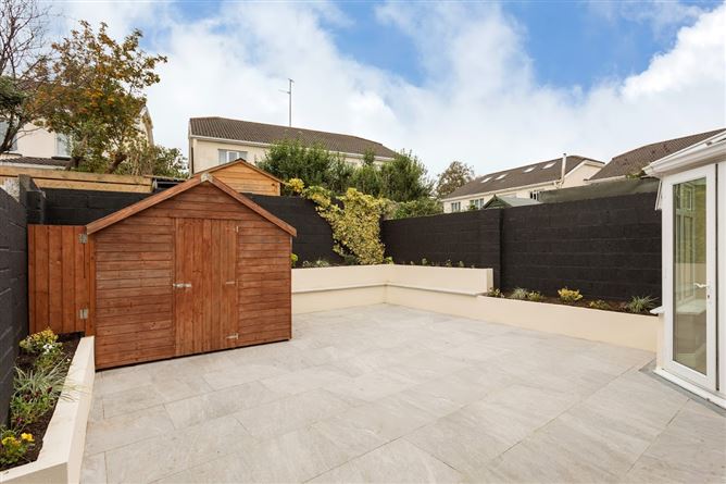 4 Sandyford Hall Walk, Sandyford, Dublin 18