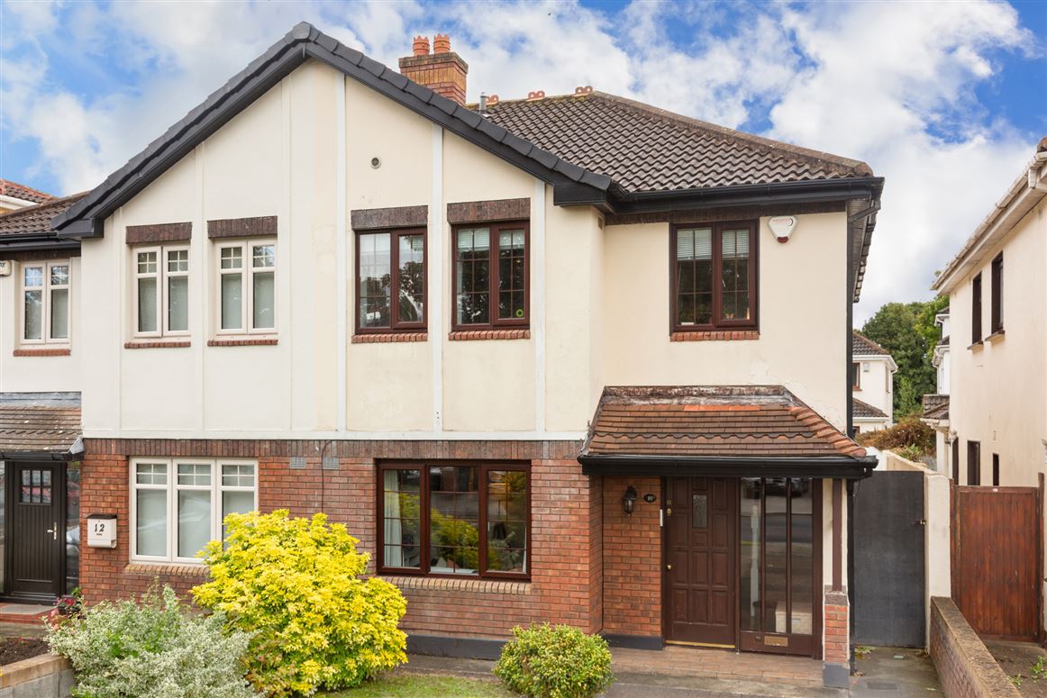 10 Ballyowen Drive, Lucan, Co. Dublin