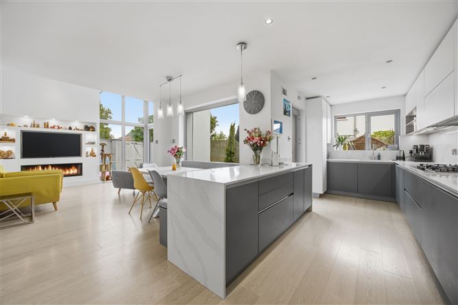 https://photos-a.propertyimages.ie/media/2/5/6/5004652/0ecd1330-88b3-4031-a61b-6196a742ec27_l.jpg