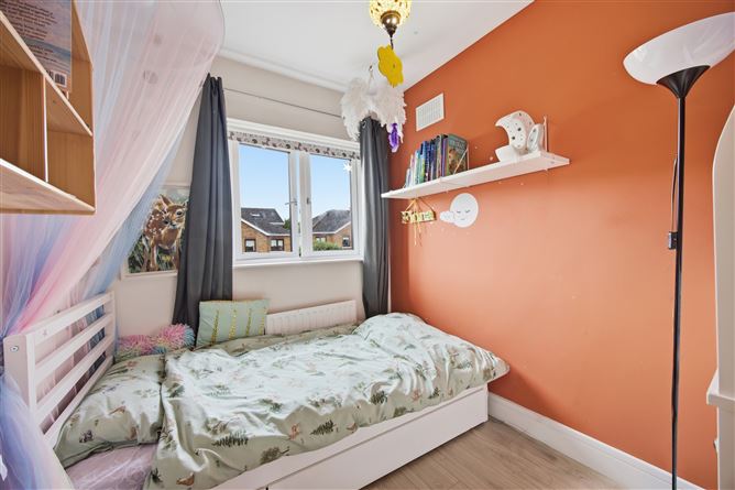 https://photos-a.propertyimages.ie/media/2/5/6/5004652/0ecd1330-88b3-4031-a61b-6196a742ec27_l.jpg