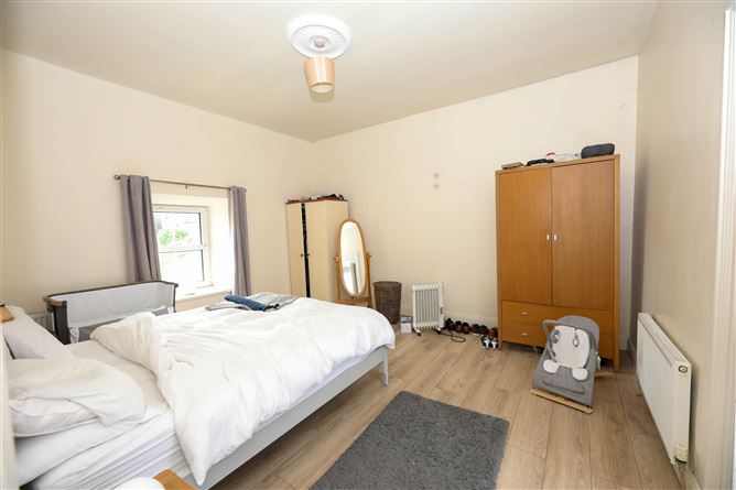 Apartment, McEvoy's Restaurant, Abbeyleix, Laois