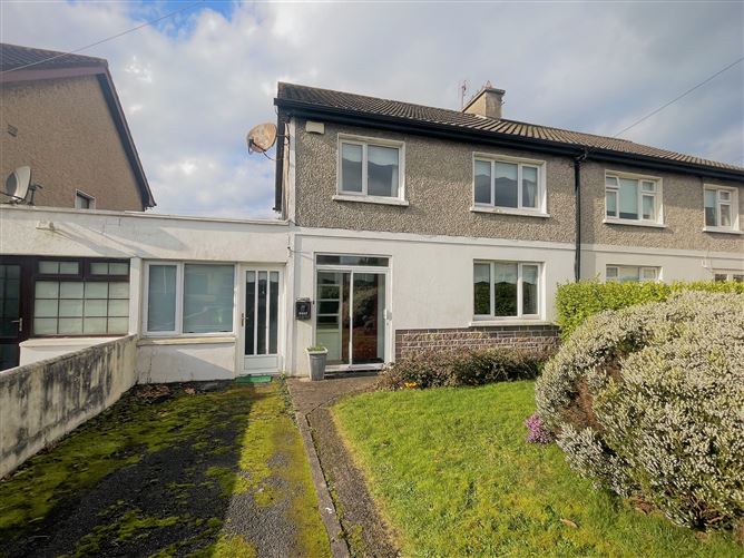 Valentia, 3 Merval Crescent,, Ennis Road, Limerick