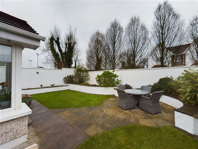 5 Carmen Lawn, Belmont, Rochestown, Cork