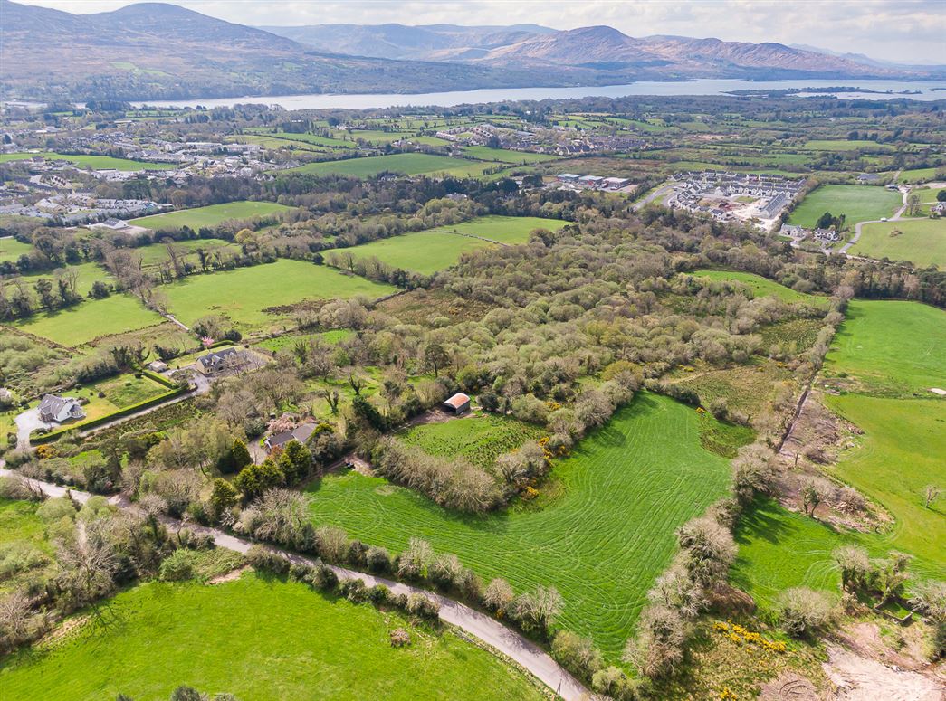 Dromneavane, Kenmare, Co. Kerry Dromneavane, Kenmare, Co. Kerry