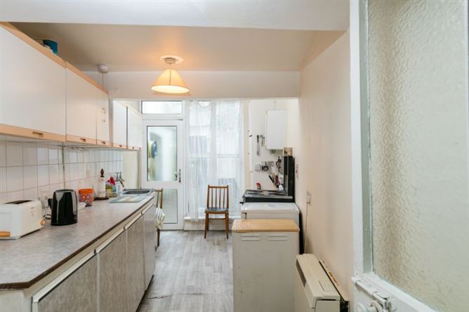 11 Rowe Street Lower, Wexford Town, Wexford