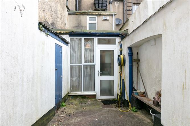 11 Rowe Street Lower, Wexford Town, Wexford