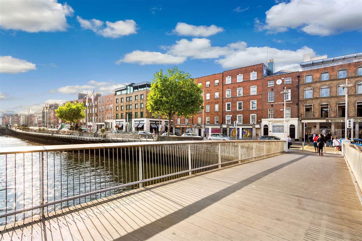 30 Ha'penny Bridge House, Ormond Quay Lower, Dublin 1