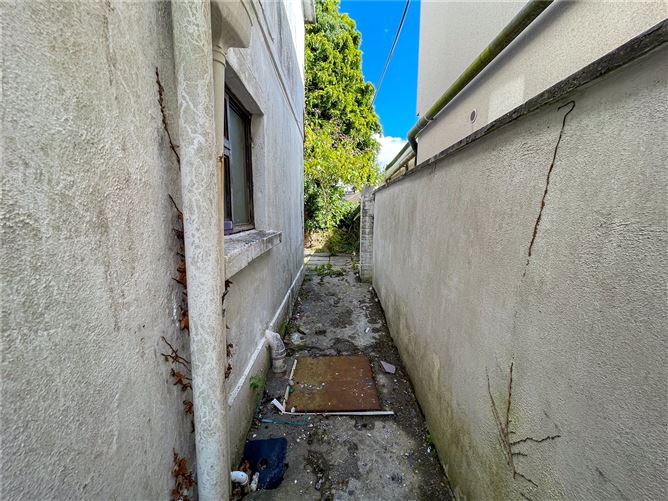 63 Newcastle Road, Newcastle, Galway City