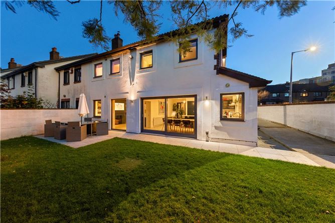 https://photos-a.propertyimages.ie/media/2/5/7/4928752/dbf3ed29-ddf7-4e40-8418-ddcc74ecddbb_l.jpg