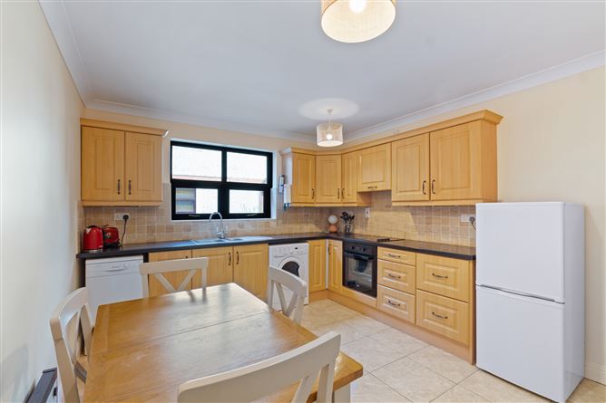 2 Larkhill Woods, Strandhill Road, Sligo, Sligo