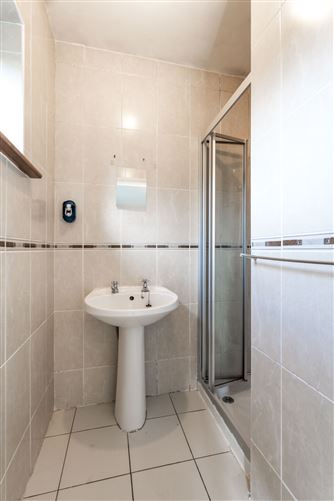 8 Glenbourne Road, Leopardstown Valley, Leopardstown, Dublin 18