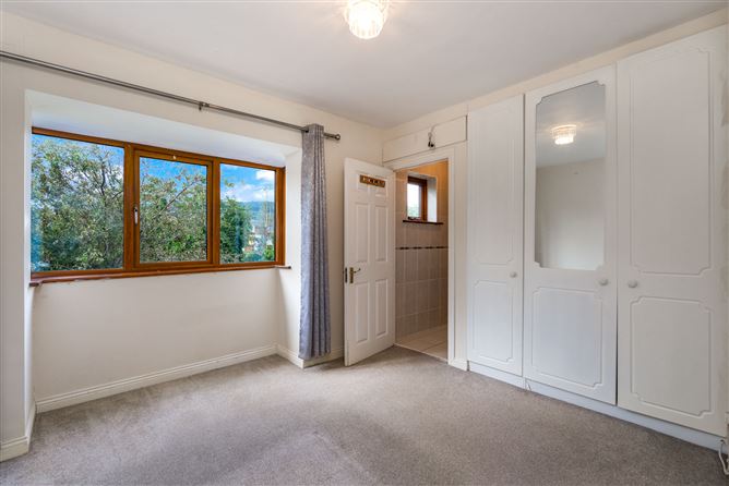 8 Glenbourne Road, Leopardstown Valley, Leopardstown, Dublin 18