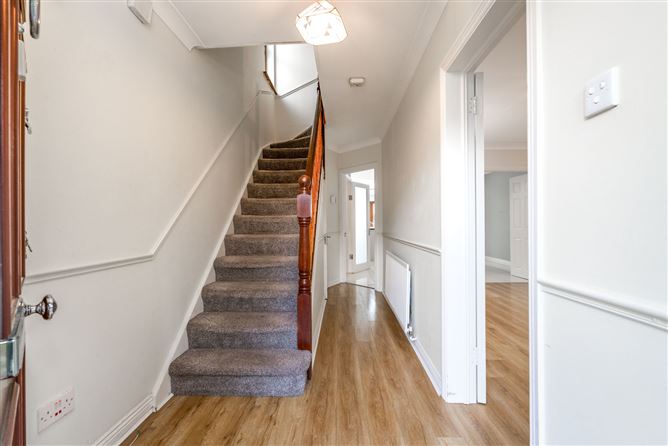 8 Glenbourne Road, Leopardstown Valley, Leopardstown, Dublin 18