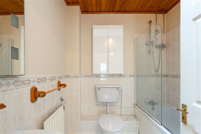 8 Glenbourne Road, Leopardstown Valley, Leopardstown, Dublin 18