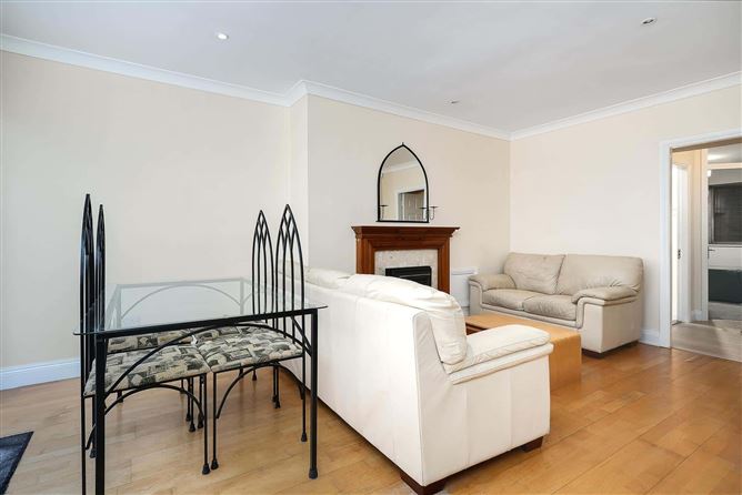 15 Hillcrest Manor, Templeogue, Dublin 6W