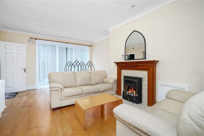 15 Hillcrest Manor, Templeogue, Dublin 6W