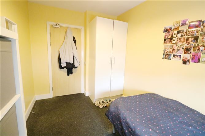 17, Block B, The Gateway, Student Village, Ballymun, Dublin 9., Ballymun, Dublin 9